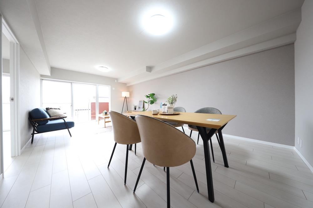 Renovated 3LDK Apartment Near Multiple Stations - Photo 1