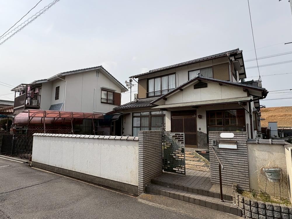 9LDK house in Kurashiki, Okayama - Photo 1