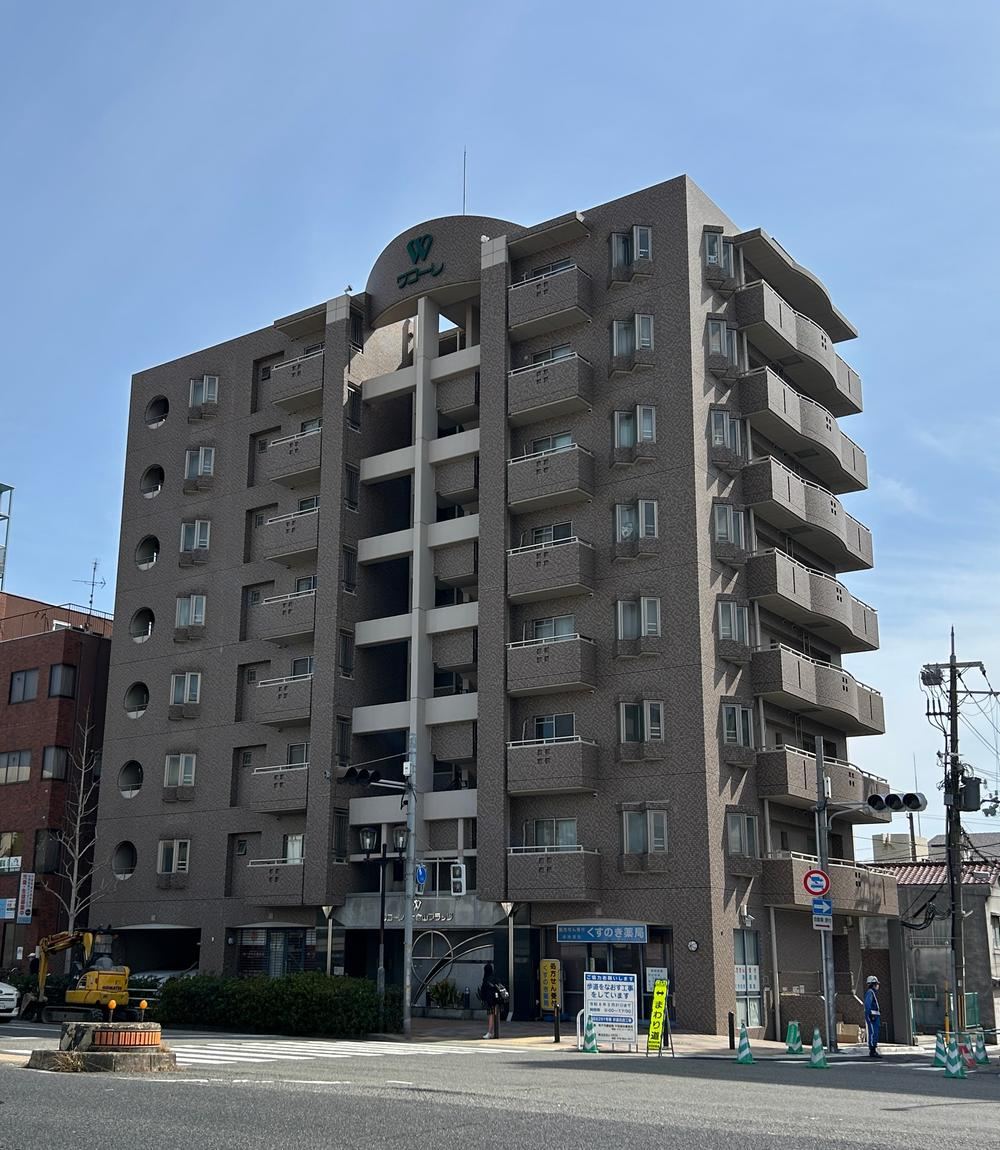 3LDK apartment in Chuo Ward, Kobe, Hyogo - Photo 1
