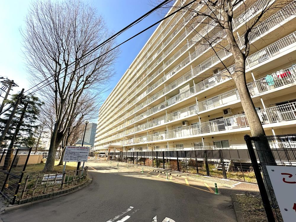Prime Location Apartment Near Nagamachi Station - Photo 1