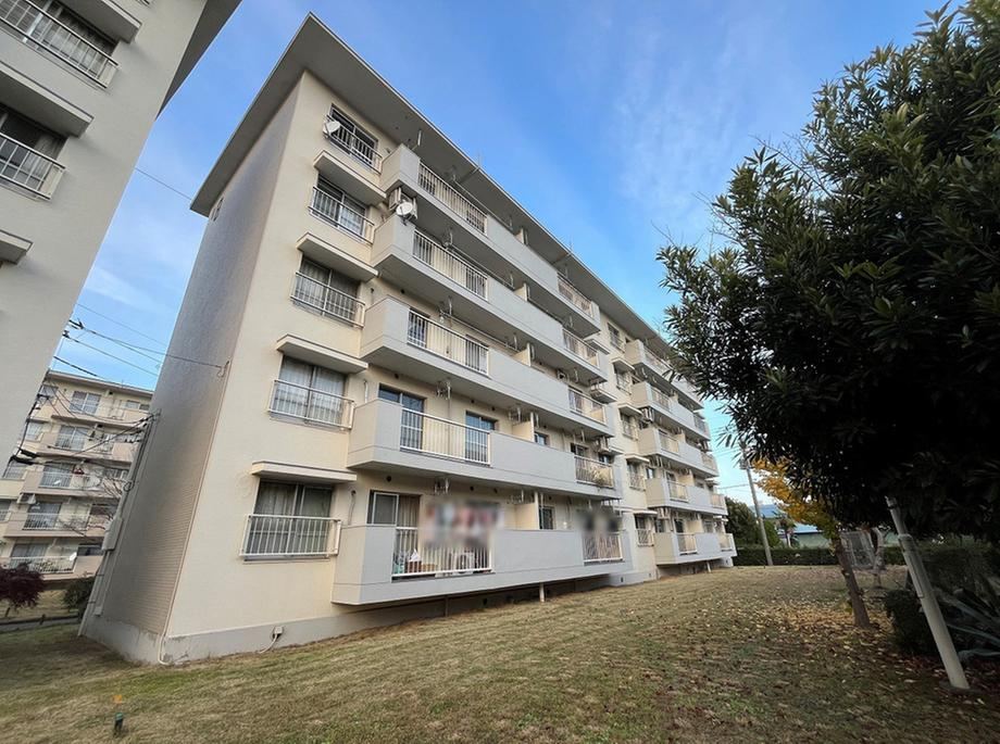 Convenient 3DK Apartment Near Nitta Station - Photo 1