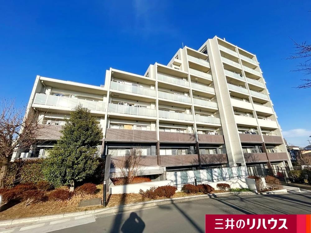 Modern 3LDK Apartment in Koteshinai - Photo 1