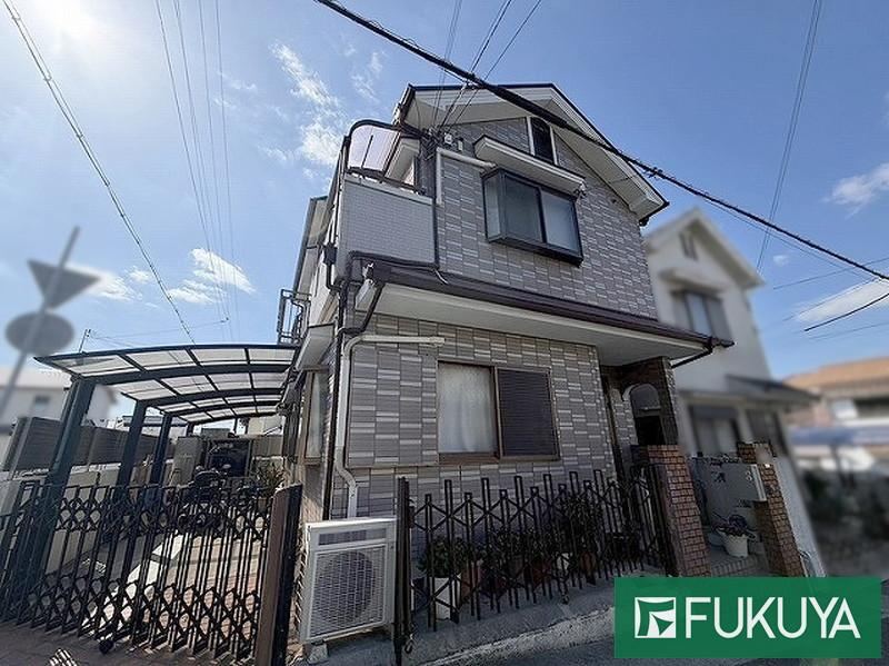 4LDK house in Tarumi Ward, Kobe, Hyogo - Photo 1
