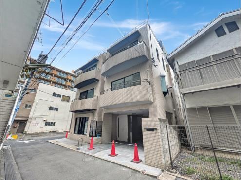Renovated 4LDK Detached House in Mita - Photo 1