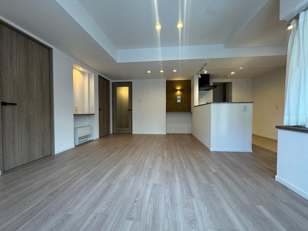 4LDK+S apartment in Nishi Ward, Sapporo, Hokkaido - Photo 1