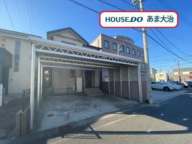 Well-Designed 4LDK House with Carport in Ama - Photo 1