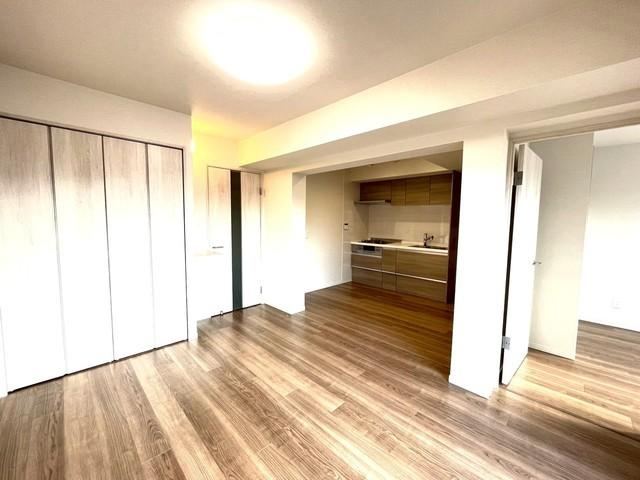 Charming 2LDK Apartment in Saitama - Photo 1
