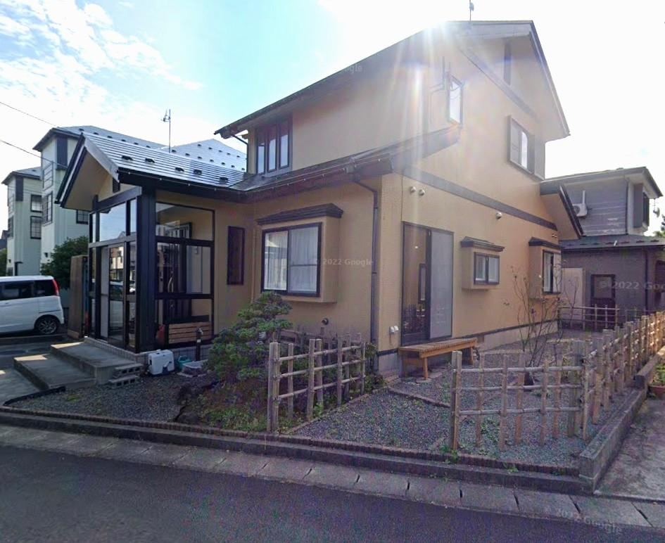 Conveniently Located 4LDK Home Near General Hospital - Photo 1