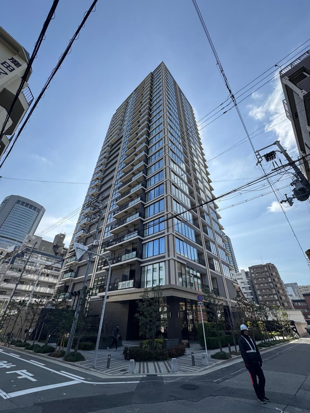 3LDK apartment in Kita Ward, Osaka - Photo 1