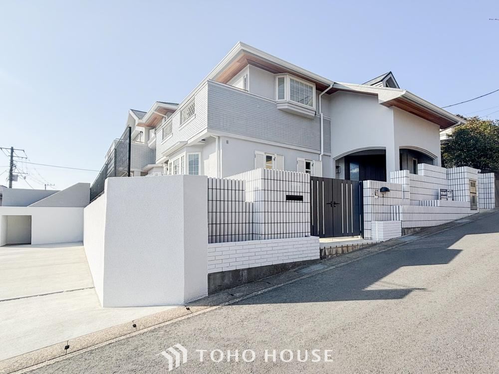 Expansive 5LDK Home Over 60 Tsubo - Photo 1