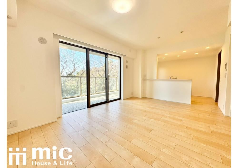 Renovated 3LDK Apartment in Kanazawa-ku - Photo 1