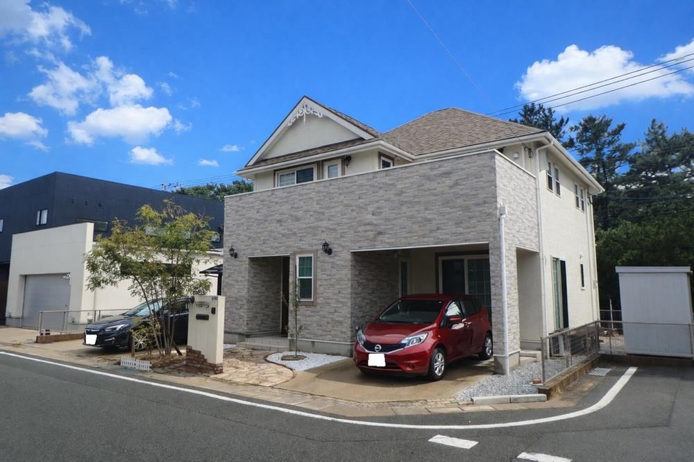 4LDK+3S house in Fukutsu, Fukuoka - Photo 1