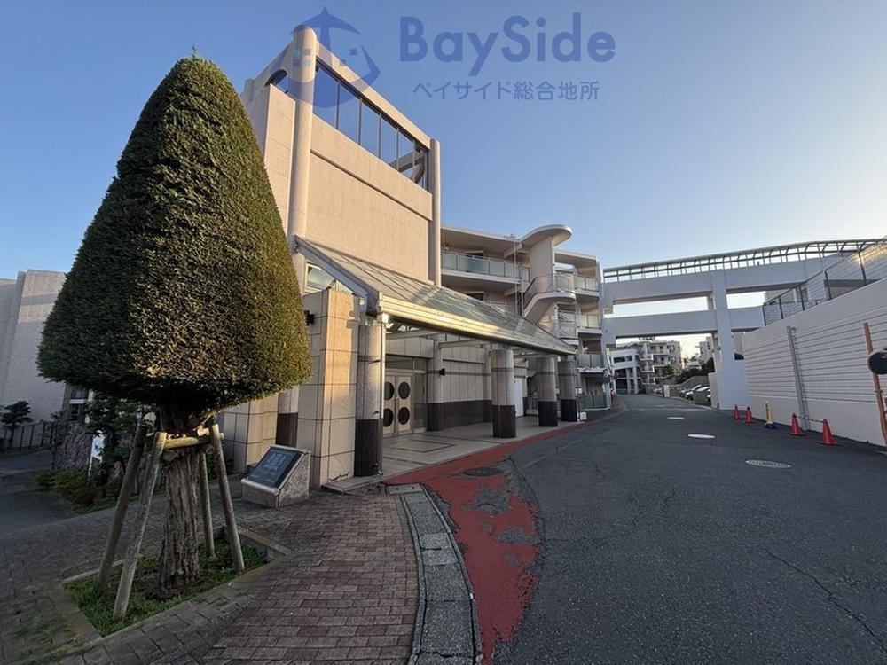 Spacious 3LDK Apartment in Kajiya, Yokohama - Photo 1