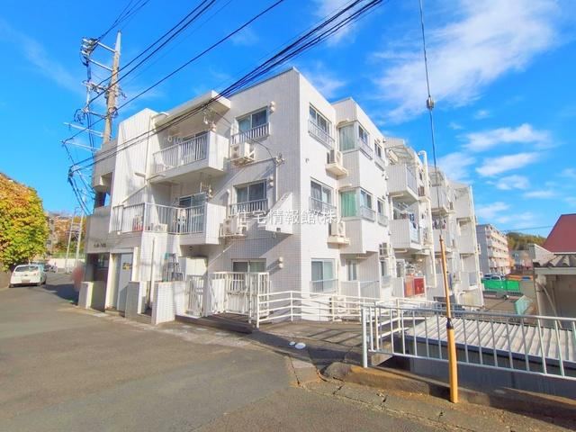 3LDK apartment in Ayase, Kanagawa - Photo 1