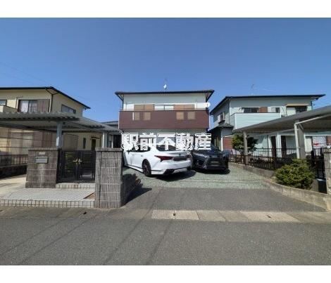 5LDK house in Kurume, Fukuoka - Photo 1