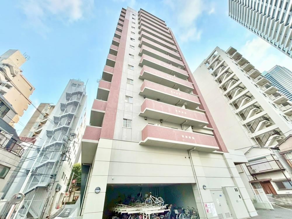 Convenient 3LDK Apartment Near Ikebukuro Station - Photo 1