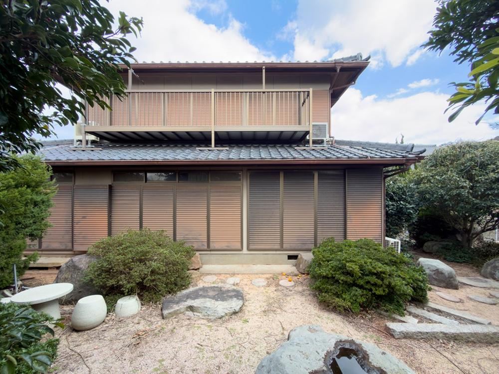 6LDK house in Shimonoseki, Yamaguchi - Photo 1