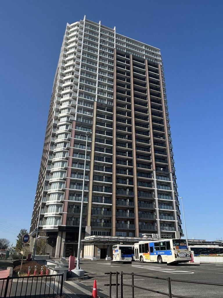 Modern 2LDK Apartment in Futamatagawa - Photo 1