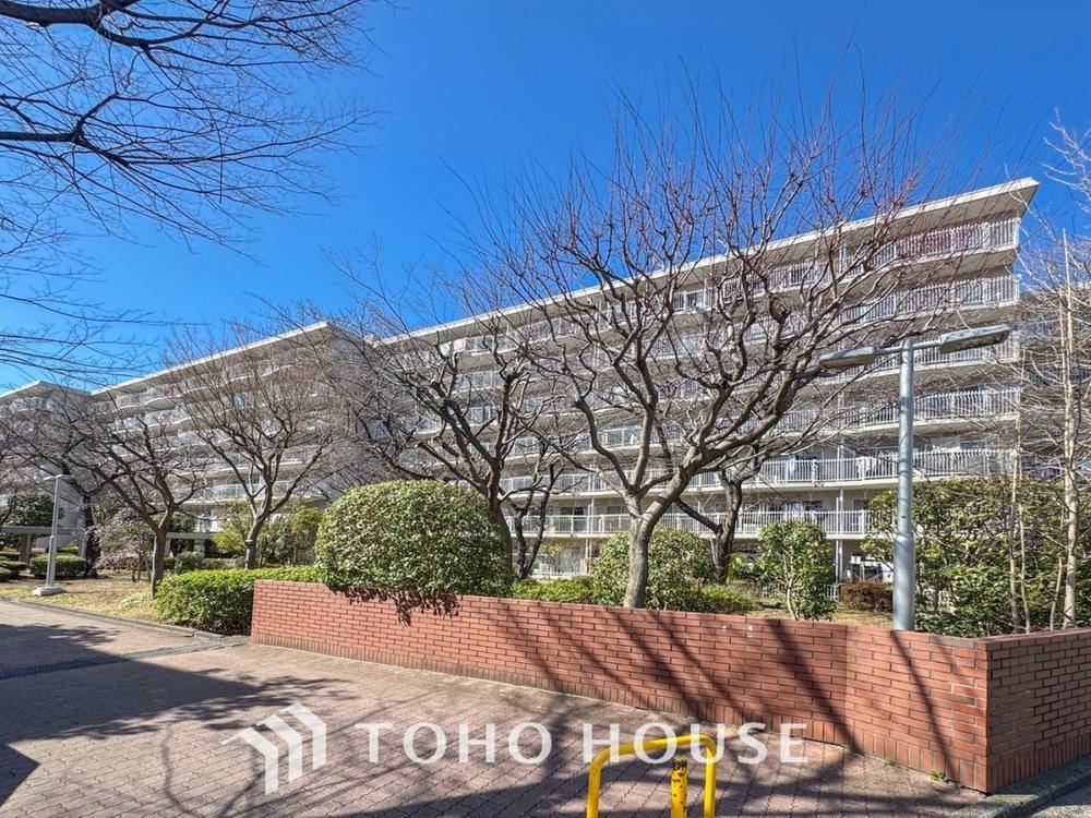 Well-Equipped 3LDK Apartment in Kohoku - Photo 1