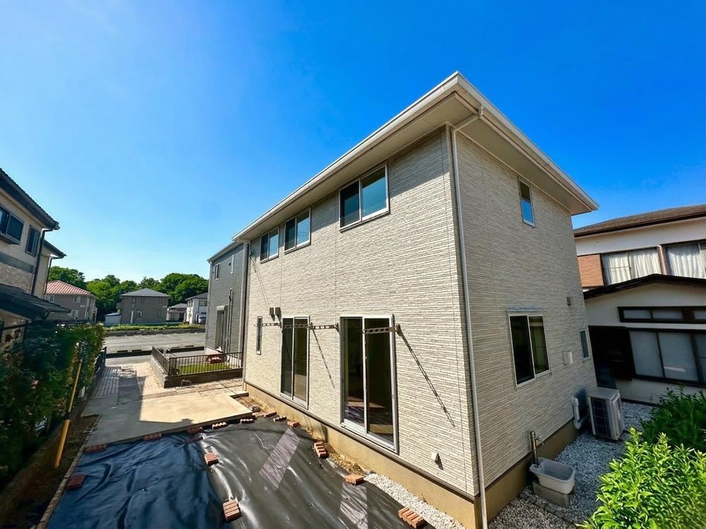 3LDK Home with Spacious Garden in Shimoizumi - Photo 1