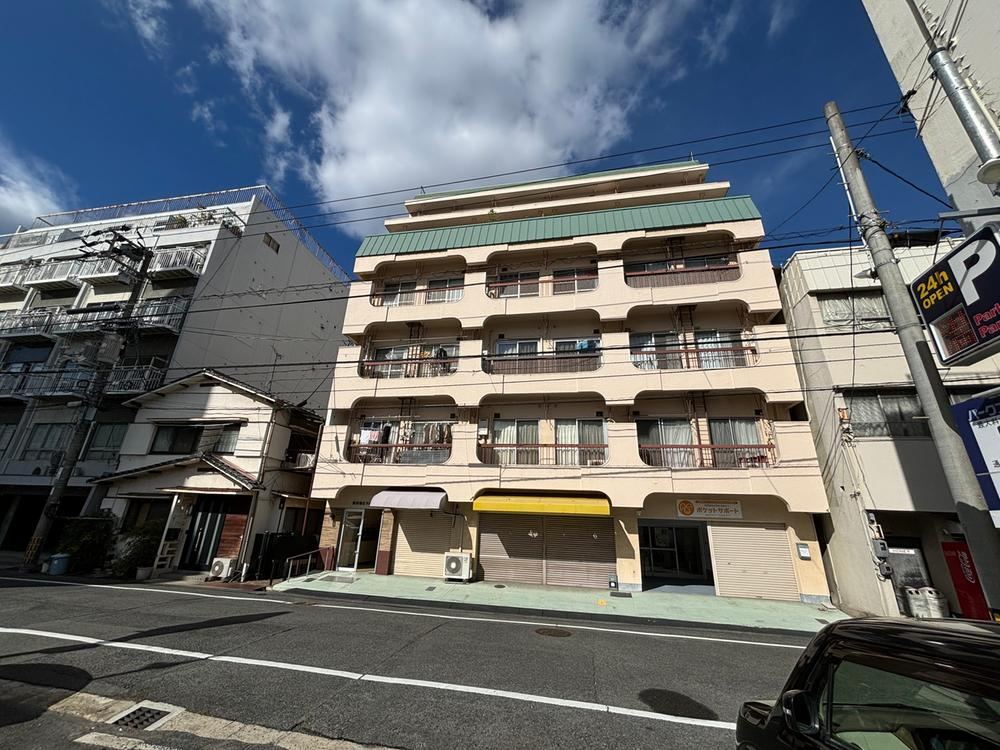 2LDK apartment in Kita Ward, Okayama - Photo 1