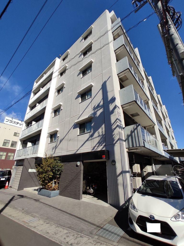 3LDK apartment in Suruga Ward, Shizuoka - Photo 1
