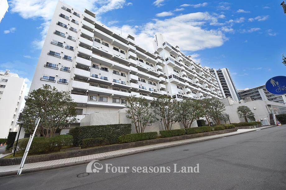 Renovated 3LDK Apartment Close to Fujisawa Station - Photo 1