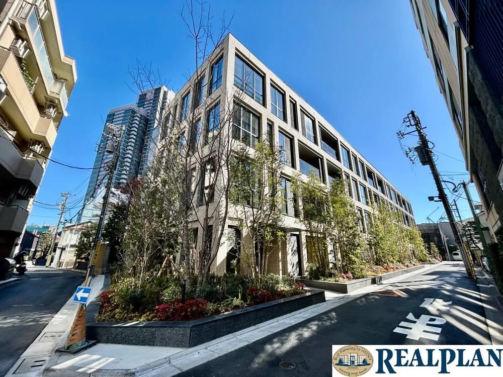 2LDK Apartment in Mita, Near Ebisu Station - Photo 1