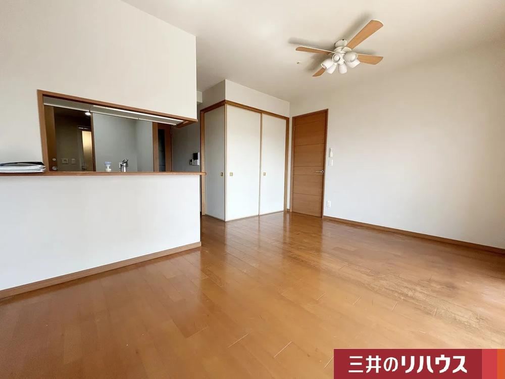 4LDK apartment in Tsurumi Ward, Osaka - Photo 1