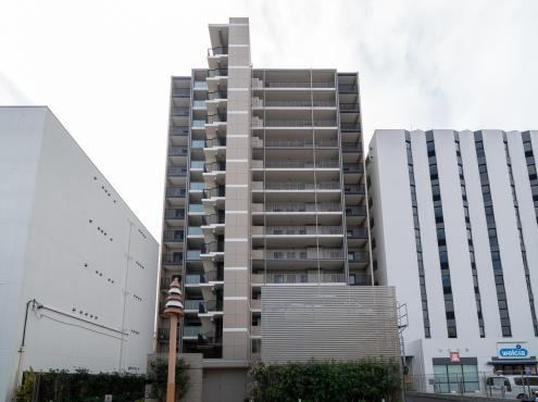 Modern 3LDK Apartment in Matsue - Photo 1
