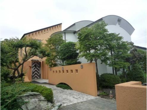 Spacious 10DK House with Large Land in Musashimurayama - Photo 1