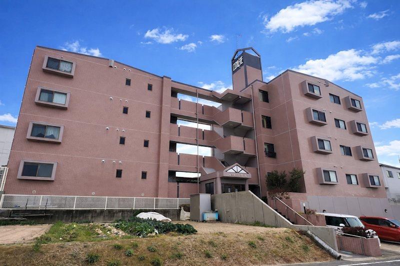 4LDK apartment in Obu, Aichi - Photo 1