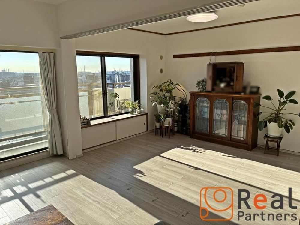 Renovated 4LDK Apartment in Ichiba Kamimachi, Yokohama - Photo 1