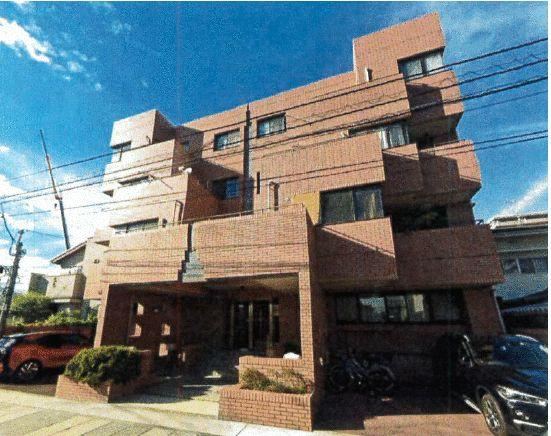 4LDK apartment in Takamatsu, Kagawa - Photo 1