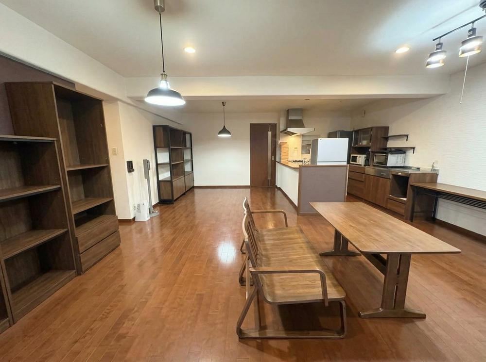 3LDK+S apartment in Higashiosaka, Osaka - Photo 1