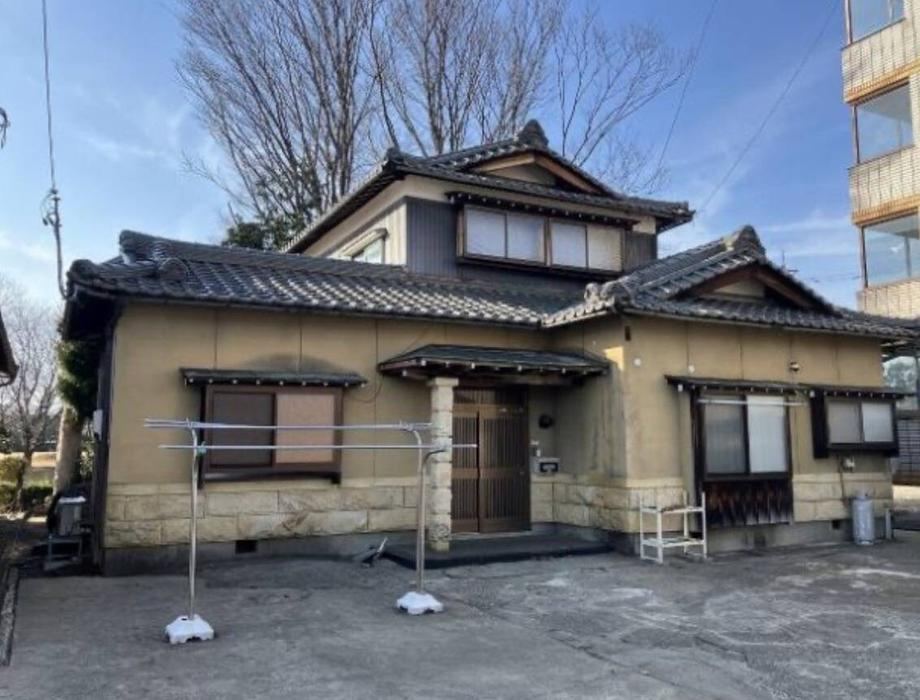 5DK House with Renovated Water Fixtures Near Awazu Station - Photo 1