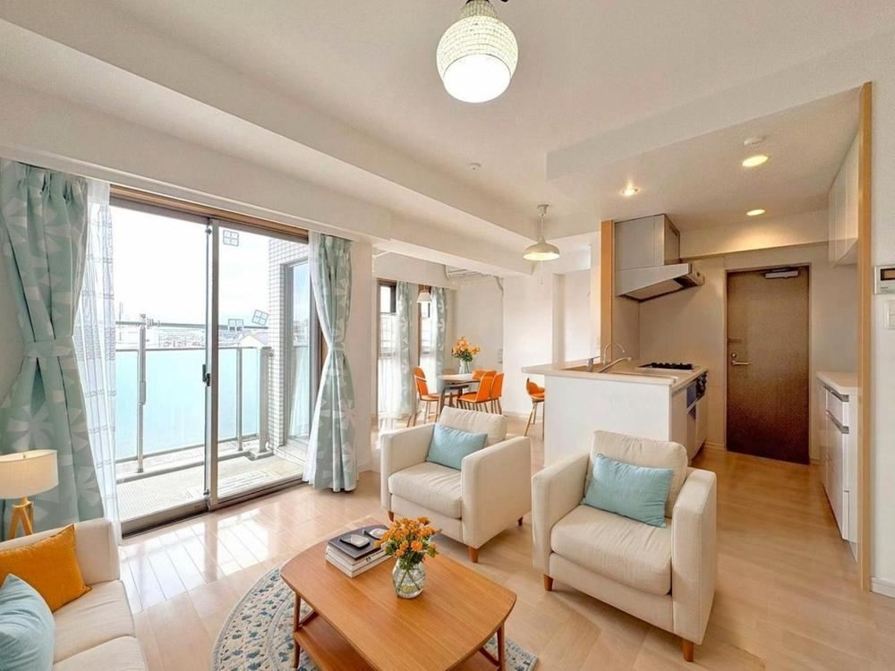 Spacious 1LDK with Four-Line Access Near Yagasaka Station - Photo 1