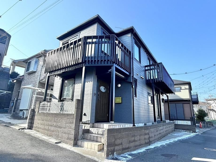 Bright 2LDK House on Southeast Corner Lot in Kashiwa - Photo 1