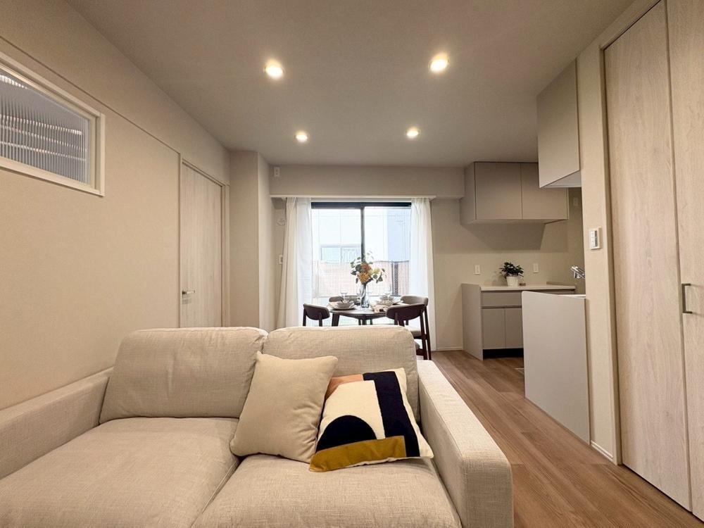 2LDK apartment in Shinjuku Ward, Tokyo - Photo 1