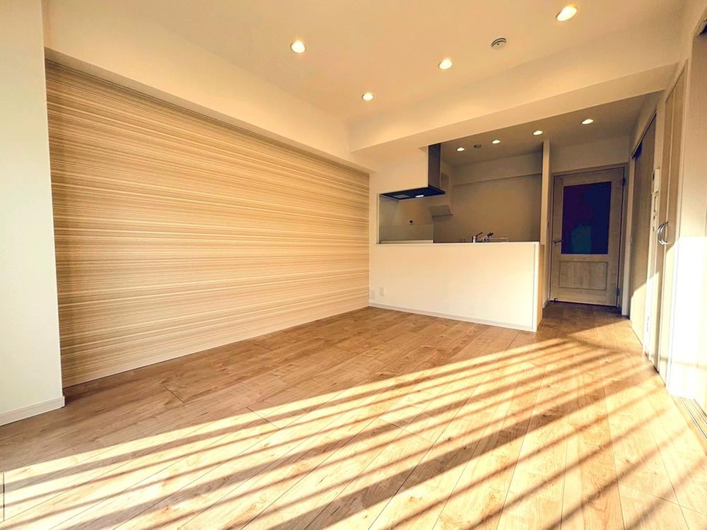 3LDK Apartment with Viewing Days Scheduled - Photo 1