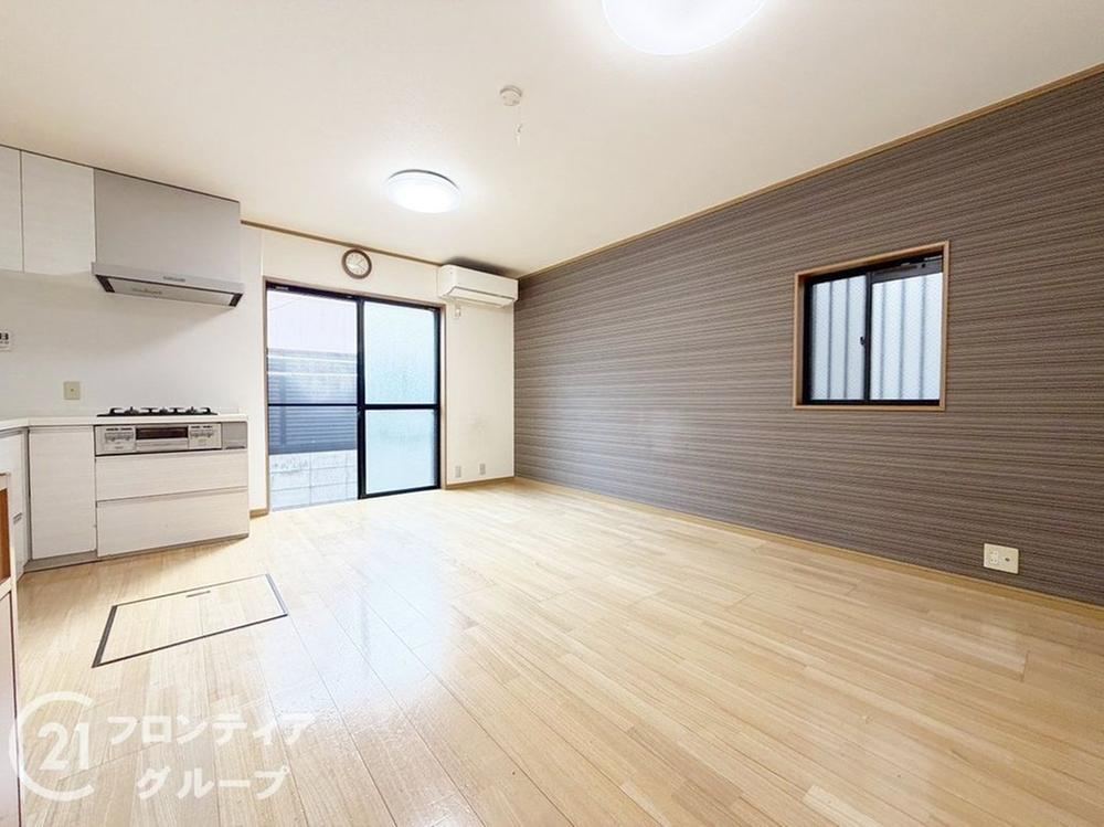 4LDK house in Sakai Ward, Sakai, Osaka - Photo 1