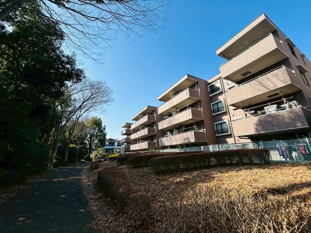 Charming 3LDK Apartment in Renkoji - Photo 1