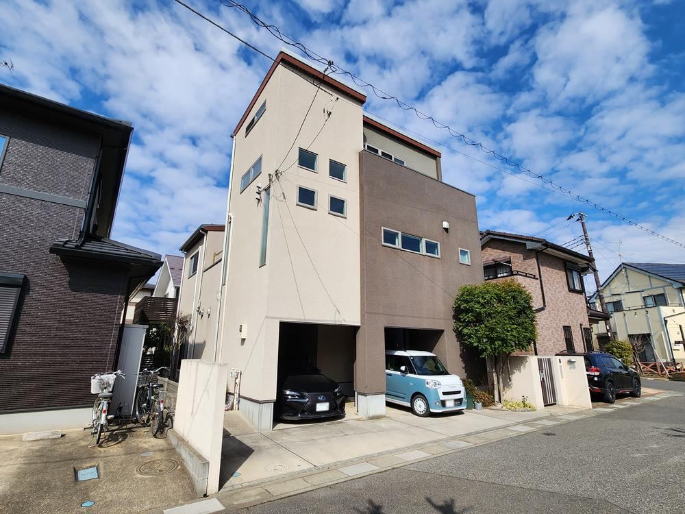 Spacious 5LDK+2S House in Minomiyama - Photo 1