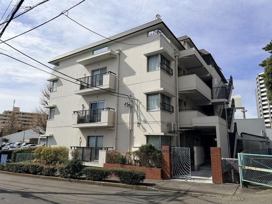Family-Friendly 3LDK Apartment in Chofu - Photo 1