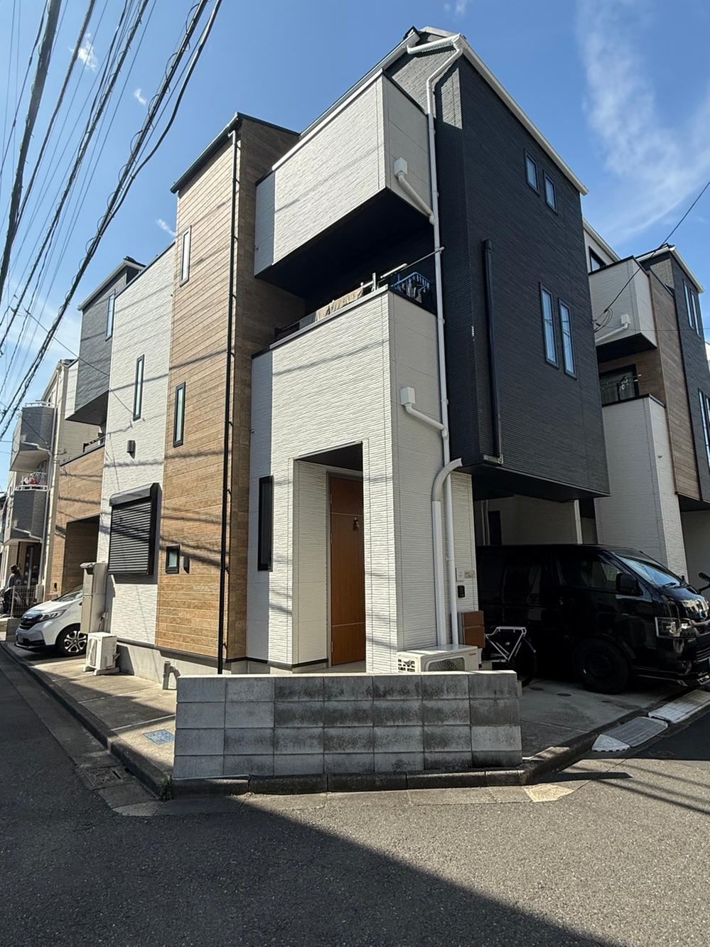 Modern 3LDK House Near Hirama Station - Photo 1