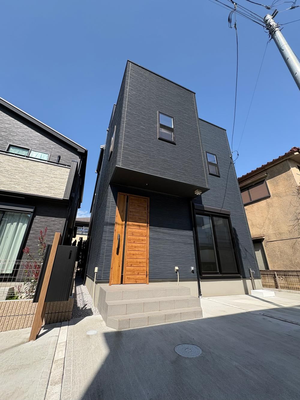 Stylish 4LDK Custom-Built Home in Minami-Oizumi - Photo 1