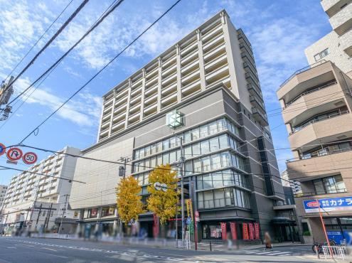Large 3LDK Apartment in Noge-cho - Photo 1