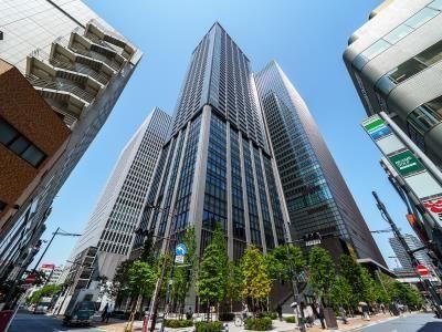 3LDK apartment in Minato Ward, Tokyo - Photo 1