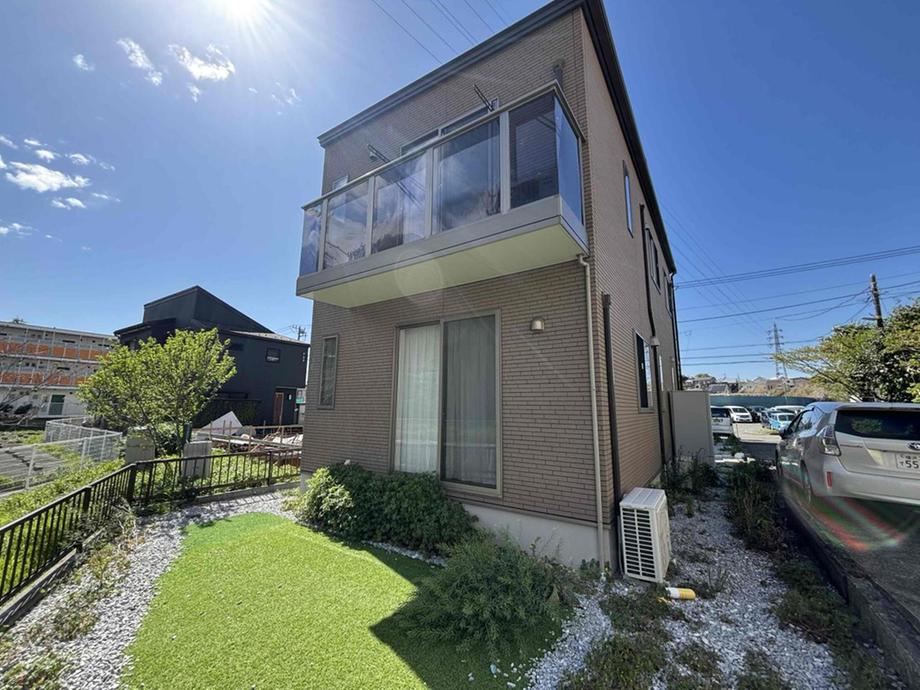 Modern 3LDK House in Yokosuka - Photo 1