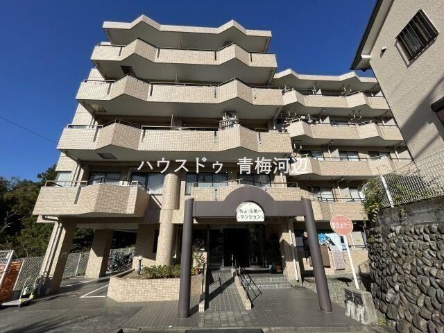 Well-Maintained 2LDK Apartment in Nagabuchi - Photo 1